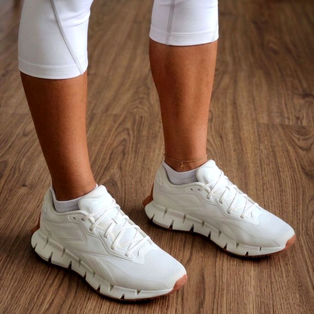 Reebok Zig Dynamica-4 Women's size 9 Chalk Gum Running Athletic Sneakers